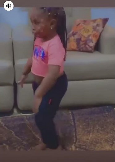 Watch how this little girl twerk