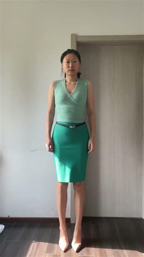 Style Showdown: Traditional vs Modern Fashion Frenzy