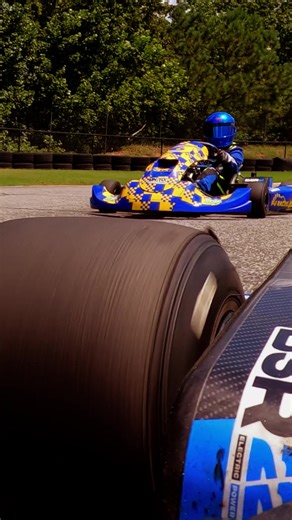 🇺🇸 Marshall Saunders shares his first impressions of the BSR electric kart ⚡🏁 U.S. racing driver Marshall Saunders has competed in both Atlanta Motorsports Park rounds this season, becoming an official team owner and AEKL championship driver, racing with the number #17. As a BMW engineer from the U.S., Marshall is impressed by the innovation behind BSR technology and sees huge potential for the future of electric motorsport. 🔋🏎️ His team, Moto E-Karting, stands out for its professionalism, 