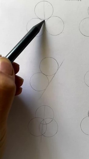 Cómo dibujar bocas en diferentes perspectivas