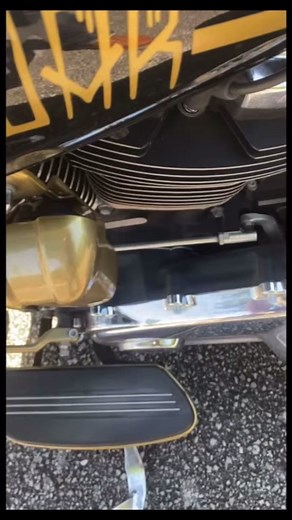 Harley M8 ticking noise, due to collapsed lifter. #harley #harleydavidson #fyp #foryou #trending #harleytiktok #viral #motorcycle #harleyperformance #harleyfail #qualityissues #milwaukee8 #noise #harleytiktoks