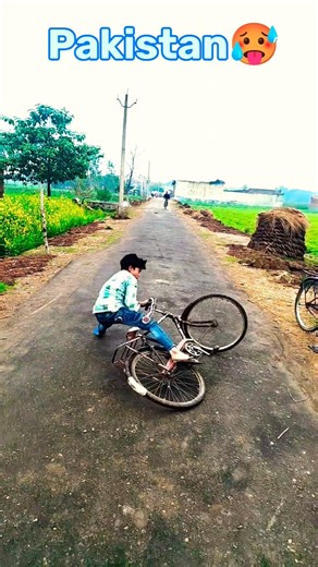 America😢 Pakistan🥵 India😱#tranding#viral#cycle#stunt#rider#life#hardwork#hard#stunt#cycledrift#video