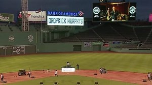 I Dropkick Murphys e Bruce Springsteen hanno suonato il primo grande concerto rock dell'era pandemica - Notizie - SENTIREASCOLTARE