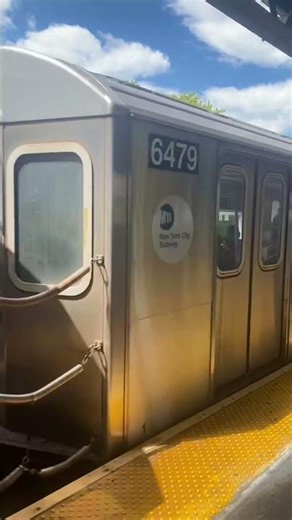 MTA 2 train action at pelham pkwy #mta #train