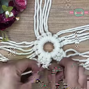 106K views · 1.6K reactions | Easy snowflake for macrame beginners 殺 #macrametutorial #homedecoration | Lady Loves Knitting | Facebook