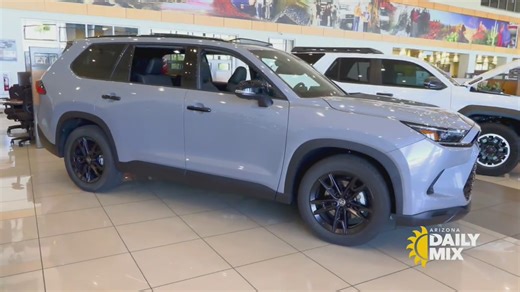 20K views · 34 reactions | Car expert Wally Cahill recently reviewed the 2025 Toyota Highlander Hybrid, highlighting its impressive fuel efficiency and advanced features. | CW7 Arizona | Facebook