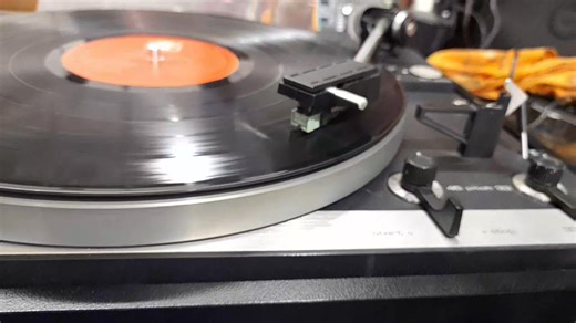 16 reactions | BANDEJA DUAL 701 Direct Drive. A esta Bandeja se le realizó limpieza, lubricación y ajustes generales, y se reparó su fuente de Alimentación. Pertenece al Sr. Alberto del Barrio de Belgrano, CABA. | Reparacion de Tocadiscos, Winco y mucho más. | Facebook