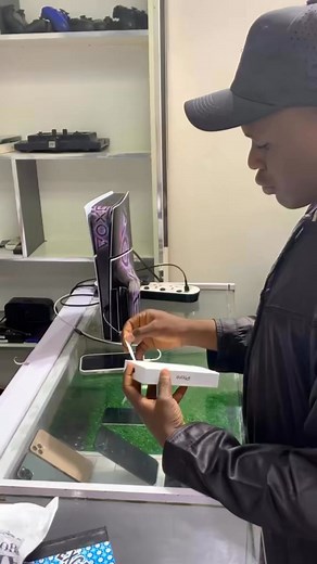 67 reactions | Unboxing iPhone 14pro 128gb thank you for trusting me for order Call or WhatsApp 08144504443 | Yahya Abdullahi | Facebook