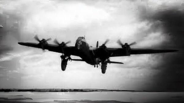 The Short Stirling – Britain’s First Heavy Bomber That Got Sabotaged by Its Own Designers