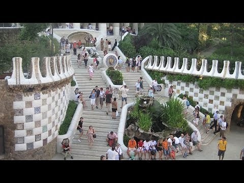 Visiting Park Guell | Barcelona Travel