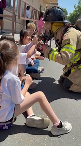 Great day at Sunrise Elementary School with Engine 68- thanks for having us! 🔥🚒 | Sacramento Metropolitan Fire District