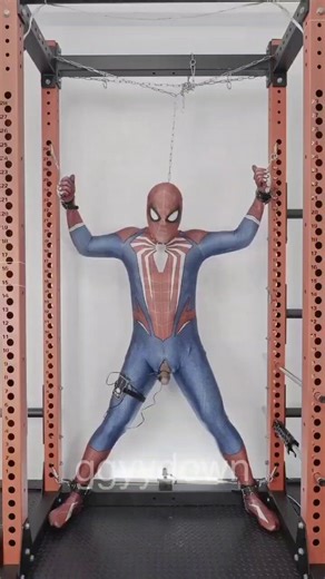 Hero-zzxddb-蜘蛛侠被吊绑