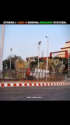 Vikas Vicky on Instagram: "日本利用压电瓷砖将脚步转化为电能。这些瓷砖捕捉来自你脚步的动能。当你行走时，你的重量和动作会对瓷砖产生压力。瓷砖会轻微弯曲，从而产生机械应力。瓷砖内部的压电材料将这种应力转化为电能。每一步都会产生少量电荷，而数百万步结合在一起就能产生足够的电力来驱动 LED 灯、数字显示屏和传感器。在像涩谷车站这样繁忙的地方，每天大约有 240 万个脚步为这一系统作出贡献。这些电能可以被储存或立即使用，从而减少对传统电力来源的依赖，并支持可持续的城市基础设施。这种方法将日常运动转化为实用的可再生能源 #日本 #知识 #事实 #你知道吗 #推荐 科技 创新 历史 技术 实验 热门"