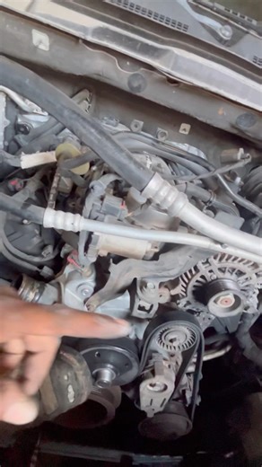 2015 Dodge Ram HEMI Coolant Fan Removal Part 2 #automobile #mechanic #diy #dodge #ram #carparts
