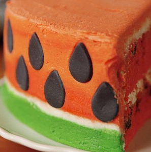 782K views · 2.6K reactions | Watching this cake turn into a...