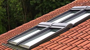 534K views · 851 reactions | Lumină și intimitate cu roletele exterioare VELUX | VELUX | Facebook