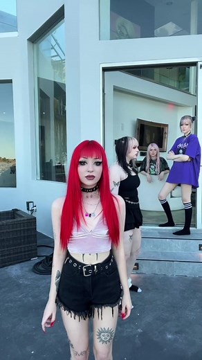 Who ordered a bunch of e-girls??? @anti.juls @Linzor @Silkton ／ Tonton @sofia ♡✧。@runabyte