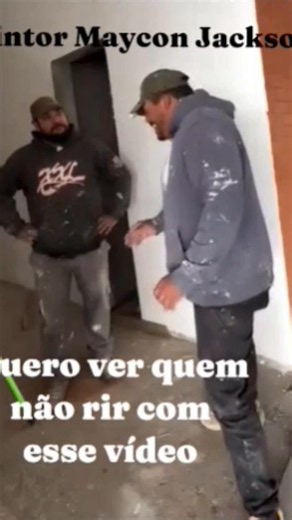 É muito engraçado esse vídeo, rindo até agora.