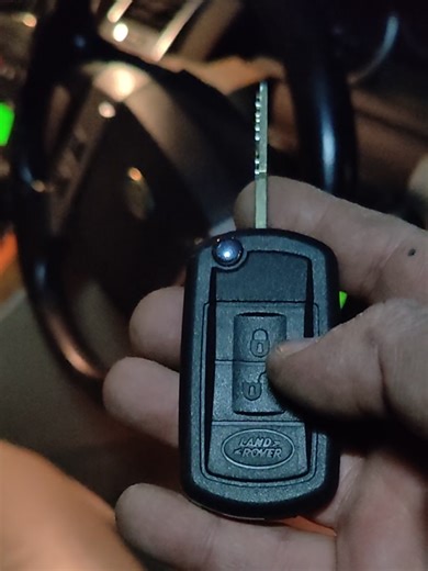 2009 Range Rover Sport all keys lost - ignition key. Cem removal and new key programming ☎️07308888825 www.hertscarkeys.co.uk #hertscarkeys #carlocksmith #autolocksmith #mobileservice #keyprogramming