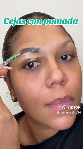 Tutorial de cejas con pomada para una transformación perfecta