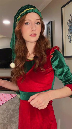 Buddy the Elf cosplay outfit — what movie is it from?
