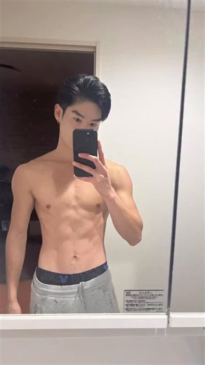 2.1K views · 691 reactions | #japanese #travel #korean #chinese #spain #fitness #gym #thailand #barcelona #asian #bts #straykids #enhypen | Keitaro Kobayashi | Facebook