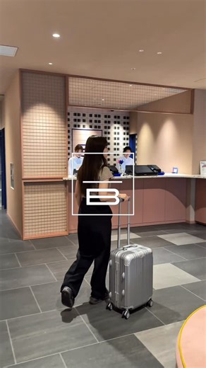 THE BASEMENT HOTELS｜ザ ベースメント ホテルズ on Instagram: "チェックイン後、お部屋までのひとときにもこだわりを。 静かな館内を抜けた先に広がるのは、 あなただけのリラックス空間。 THE BASEMENT HOTEL Osaka Honmachiが、 快適な滞在のはじまりをお届けします。 From the moment you check in, every step is thoughtfully designed. Beyond the quiet corridors lies a space just for you — your own place to relax and unwind. At THE BASEMENT HOTEL Osaka Honmachi, we welcome you to a comfortable and seamless start to your stay. 【THE BASEMENT HOTEL Osaka Honmachi】 お気に入りの色や素材、デザインに囲まれて 心と身体をゆるめながら、感性も整う場