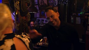 Liebe Gemeinde, heute, Freitagabend, ab 0:00 Uhr/gleich nach der NDR Talk Show, im NDR Fernsehen: Inas Nacht" mit Krimi-/Psychothrillerkönig Sebastian Fitzek, Kabarettist Till Reiners - und Ina. Musik: Deichkind (inkl. spektakulärem Roboterhund...) und Flo Mega. Freut uns, wenn Ihr wieder dabei seid! | INAS NACHT