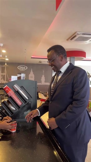 Waziirka Cadalad JFS: Kobaca Customerkaaga