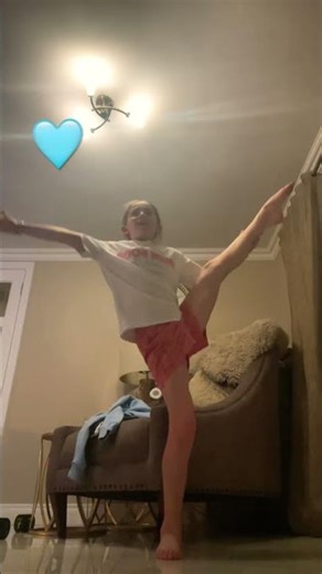 Very hard dance challenge🩵