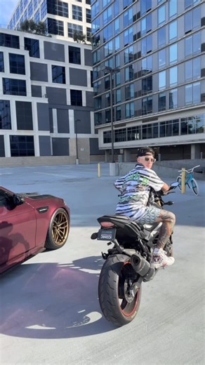 Chris Rail | Life be like 🤘🏼🙌🏻 | Instagram