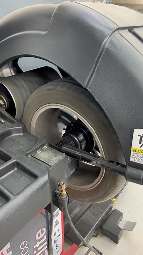 195K views · 55 reactions | The best tire Balancer, measures Road Force and solves vibration problems!  #tires #balancer #roadforce #hunter #bmw #wheels | TPS garage | Facebook