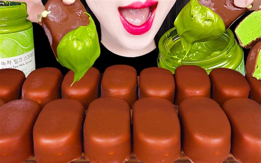 Jane ASMR MATCHA ICE CREAM EATING