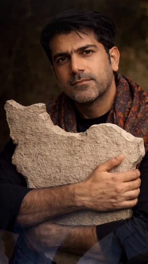 Vahid Torkamani on Instagram‎: "آموزش ساخت «پروفایل وطن» مرحله ۱: یک عکس پرتره واضح از خودت انتخاب کن (نور خوب، چهره روبه‌رو، بدون فیلتر ، بدون لبخند) مرحله ۲: عکس را در هوش مصنوعی ( چت جی پی تی ) آپلود کن مرحله ۳: از پرامپت مناسب جنسیت استفاده کن 👇 🧔‍♂️ پرامپت مخصوص آقایان Conceptual serious portrait of a Persian man, using ONLY the uploaded reference photo as the source — 100% identical face, eyes, skin tone, hairline, beard (if present), facial structure and exact serious expression. No bea