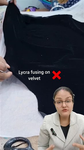 Monika Singhal Sharma | Fashion Creator on Instagram: "Velvet pe kabhi bhi lycra fusing mat lagwana! Look bulky bhi lagega aur shape bhi maintain nahi hoti. Plus sara lycra fusing first wash mai hi nikal jayega.. Check my reel for more info.. And for deep knowledge check my youtube (UrbanNaree) link is in bio💕 #fashiontipsbymonika"