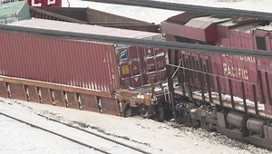 CP Rail trains derail in southeast Calgary