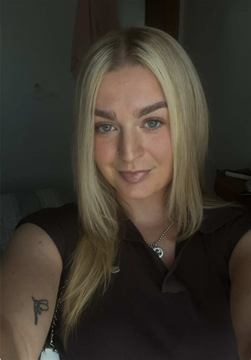 Come spend a day with me as a gym baddie and sales women xxx #gymandwork #gymwork #spendadaywithme #dayinthelifevlog