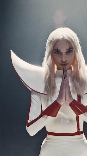 6 years ago today Poppy released BLOODMONEY ❤️ #poppy #music