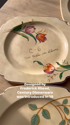 15K views · 306 reactions | This is Century Dinnerware, created by Frederick Rhead in the 1930s. Rhead designed Century as part of his vision to modernize American commercial pottery. While it was successful, Century was later overshadowed by the explosive popularity of Rhead’s most famous design, Fiesta. | Fiesta Dinnerware | Facebook