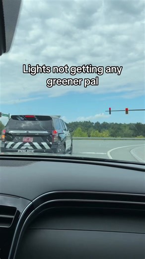 ht (@harrisonfrazee)’s video of lights not getting greener