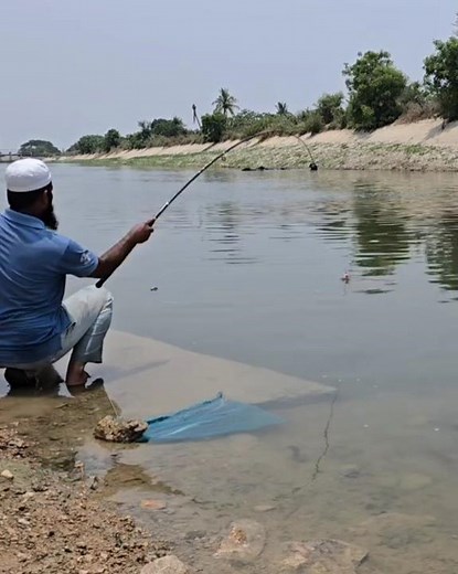 "EEL FISHING TECHNIQUE IN VILLAGE STREAM!"SMALL HOOK FLOAT FISHING TECHNIQUE FOR BAAMFISH