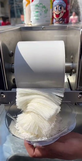 Making the FLUFFIEST Snow Ice Cream! 🍧🔥 Would you eat this? #Dessert #ASMR