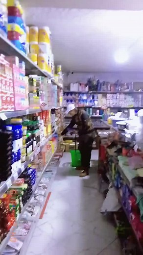 Retail Floor Cleaning Techniques Using a Broom