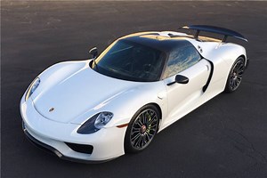 Porsche 918 Spyder - The Most Versatile Hybrid Sports Car