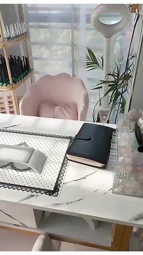 Nail Tech Vanity Table ✨💅 link in com. sec. ✨😍 #vanity #nailtech #reelsvideoシ #nailart | Iches ArteNails Supplies