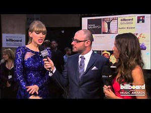 Taylor Swift Backstage at the Billboard Music Awards 2013