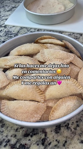 Empanadas de Cajeta: Receta Fácil de Mariana's Bakery