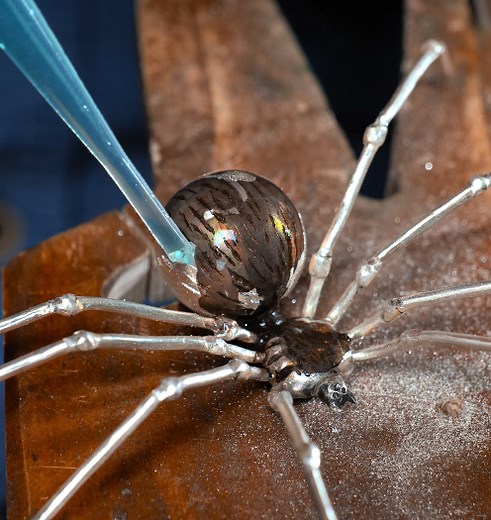 Transforming Kitchen Gadgets into Spooky Fashion Statements! | 5-Minute Recycle