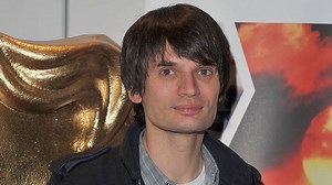 Listen to Jonny Greenwood Break Down Radiohead A Moon Shaped Pool Tracks