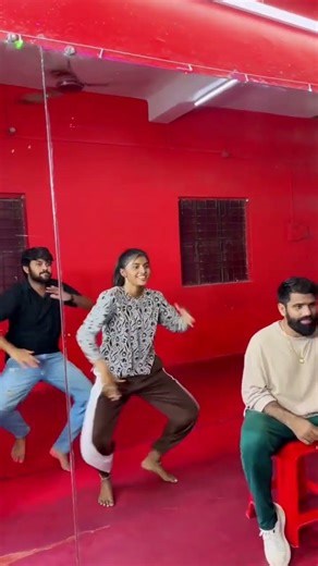 Balamua Pump Mare - बलमुआ पम्प मारे | Awadhesh Premi Yadav Bhojpuri Video Song 2025 | Arkestra Dj um